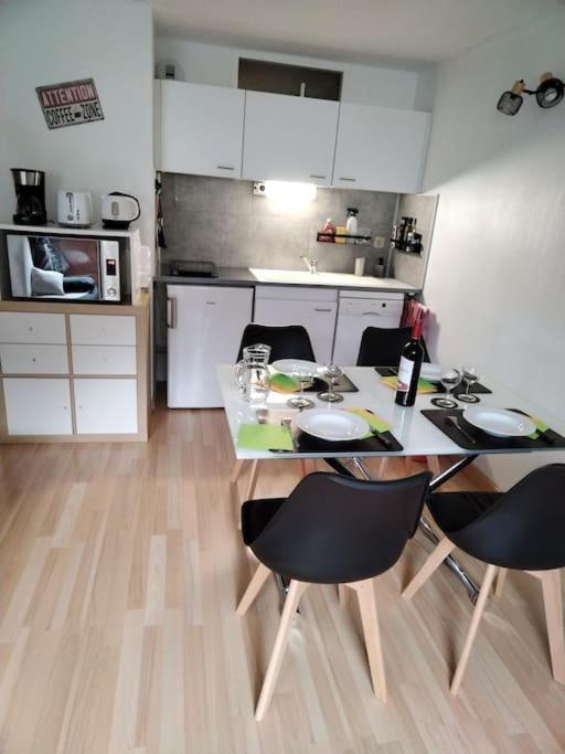 Appartement Dans Une Residence Calme 圣拉里苏朗 外观 照片