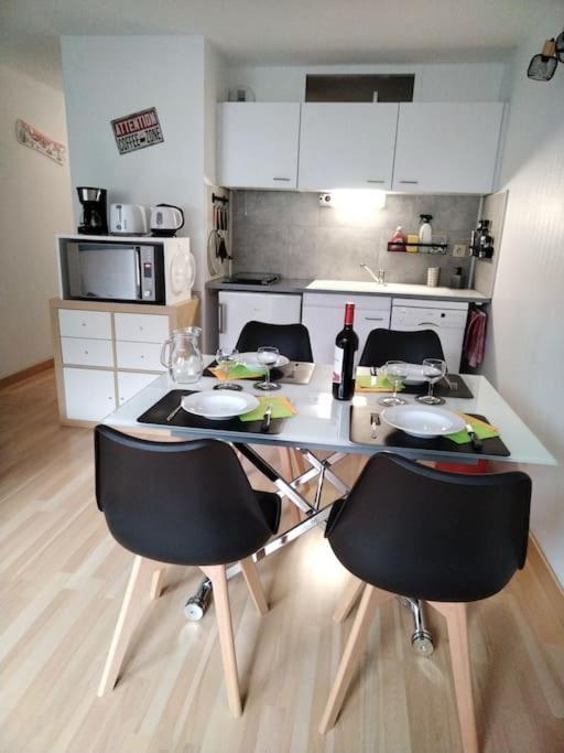 Appartement Dans Une Residence Calme 圣拉里苏朗 外观 照片